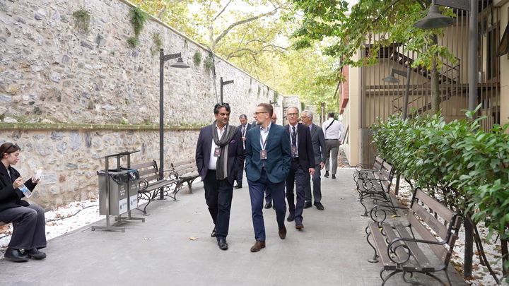 Through the campus to the Aydın Doğan auditorium