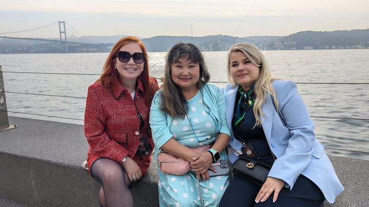 Rie Hamaguchi, Dr HC Cristina Amor Maclang and Jeanette Carlsson on the Bosphorus