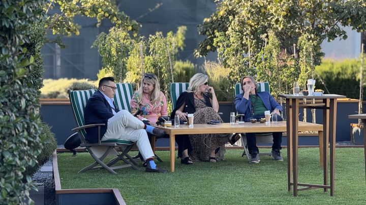 Drinks on the lawn