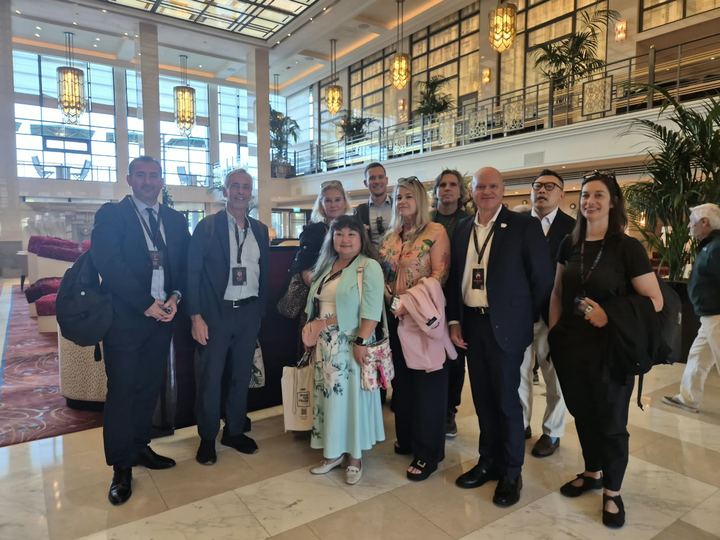 The delegation in the MEXT lobby