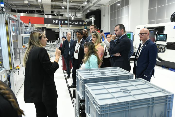 The tour of the Digital Factory